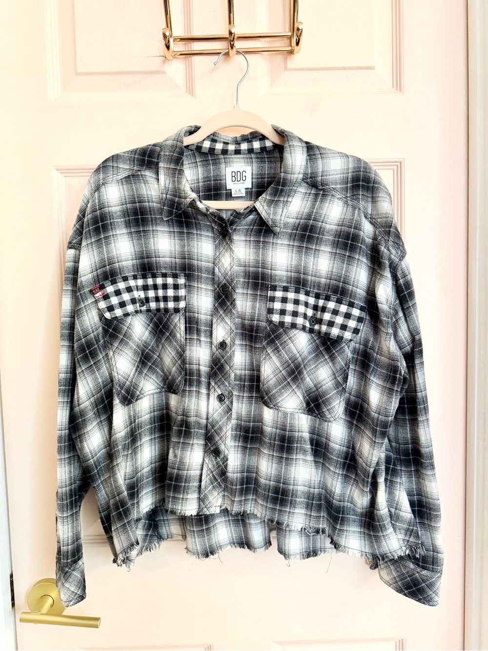 Plaid BDG crop flannel
